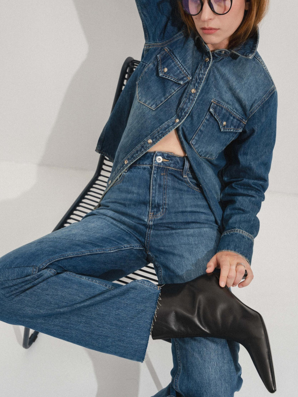 ДЖИНСЫ ПРЯМЫЕ С ВЫСОКОЙ ПОСАДКОЙ НЕОБРАБОТАННЫЙ НИЗ