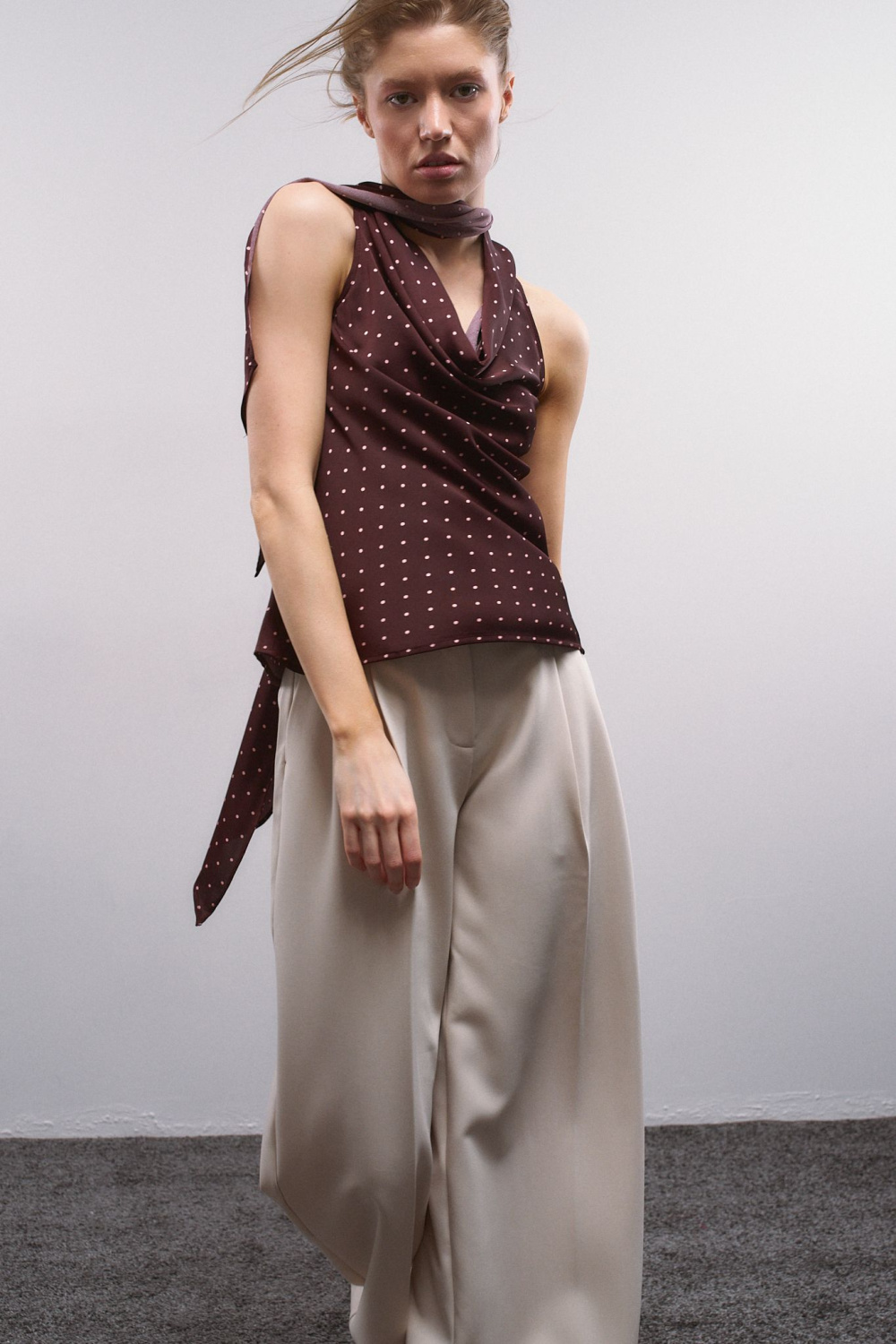 ТОП АТЛАСНЫЙ С ШАРФОМ