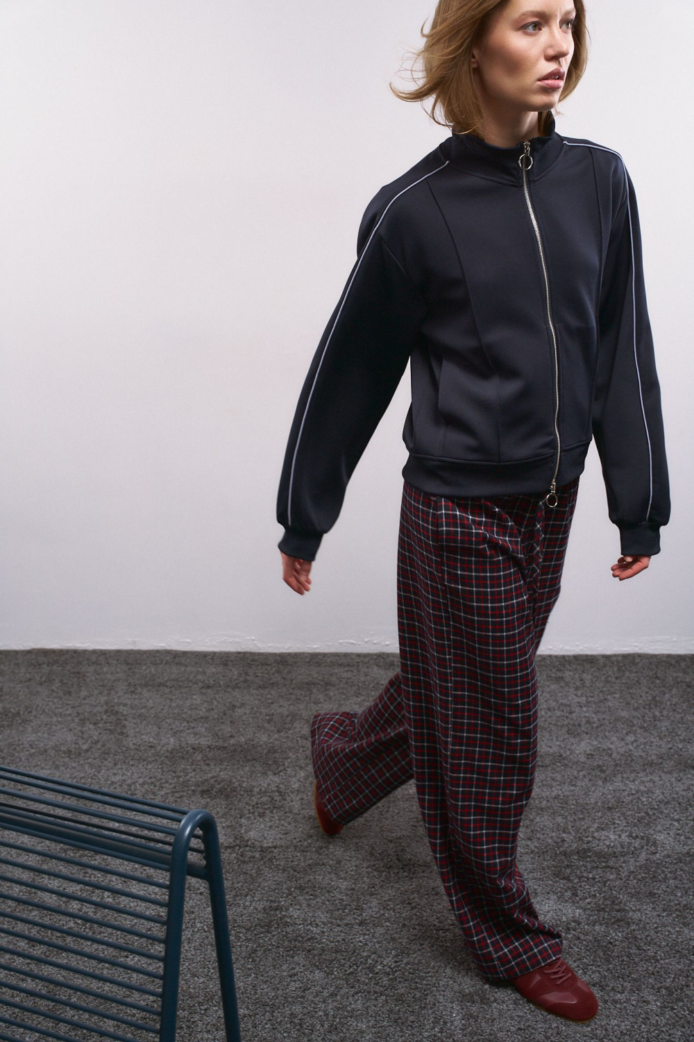 БРЮКИ В КЛЕТКУ НА ШНУРКЕ