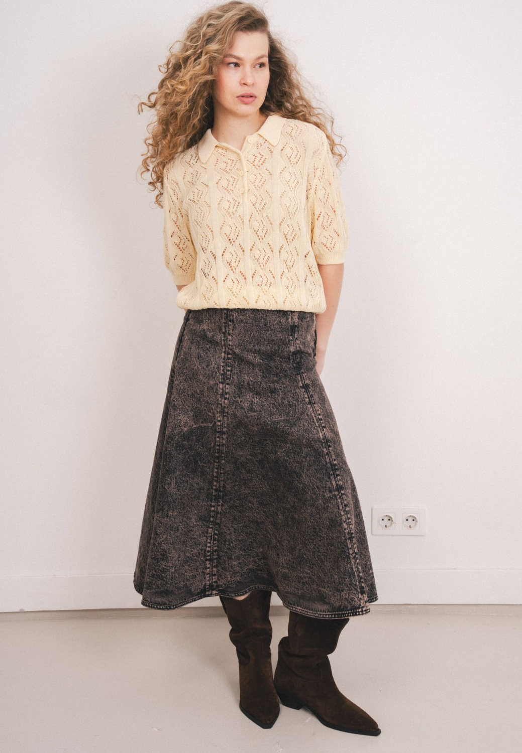 ЮБКА ДЖИНСОВАЯ РАСКЛЕШЕНHАЯ