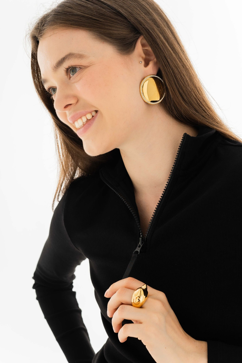 СЕРЬГИ КРУГЛОЙ ФОРМЫ С КРИСТАЛЛАМИ