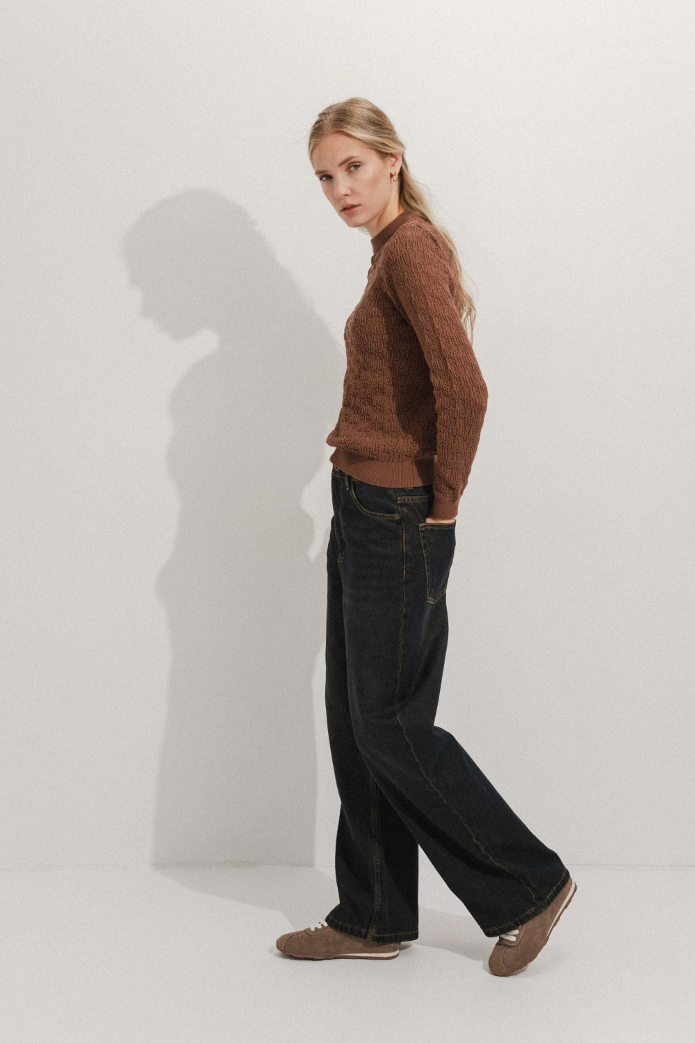 ДЖИНСЫ БАГГИ СО СРЕДНЕЙ ПОСАДКОЙ