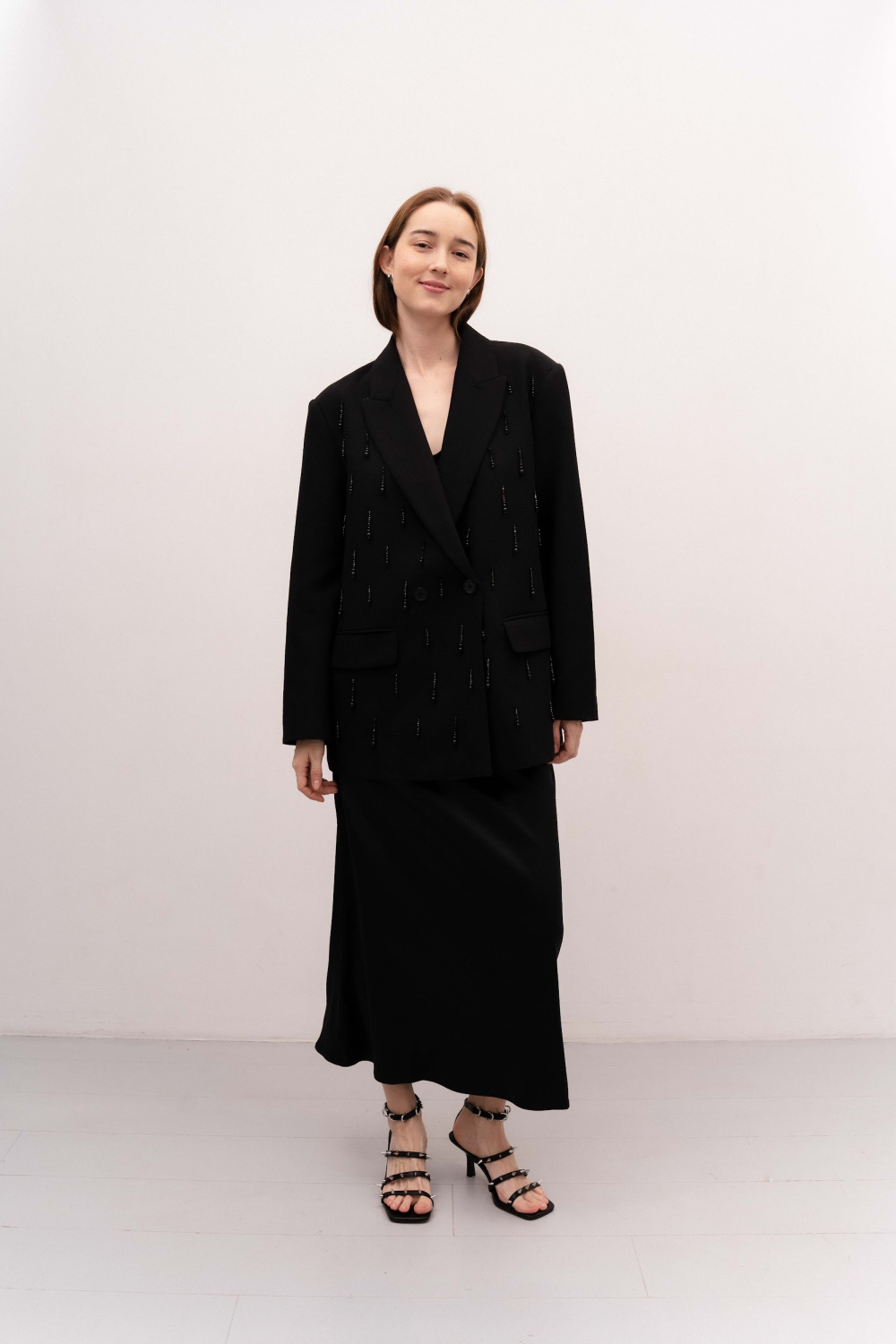 БЛЕЙЗЕР ДВУБОРТНЫЙ ПРЯМОГО КРОЯ С ДЕКОРОМ