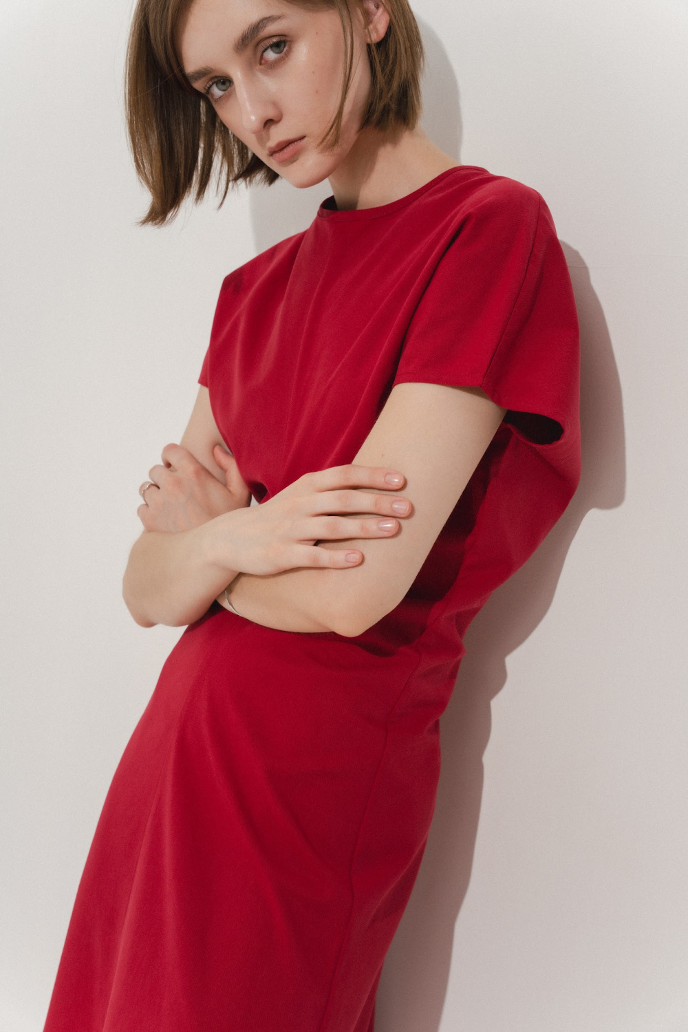 ПЛАТЬЕ  ДЛИНЫ МИДИ С ЗАЩИПОМ