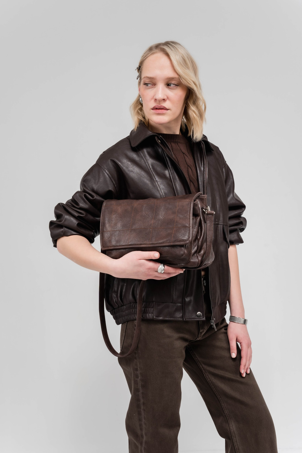 СУМКА С РУЧКОЙ ЧЕРЕЗ ПЛЕЧО