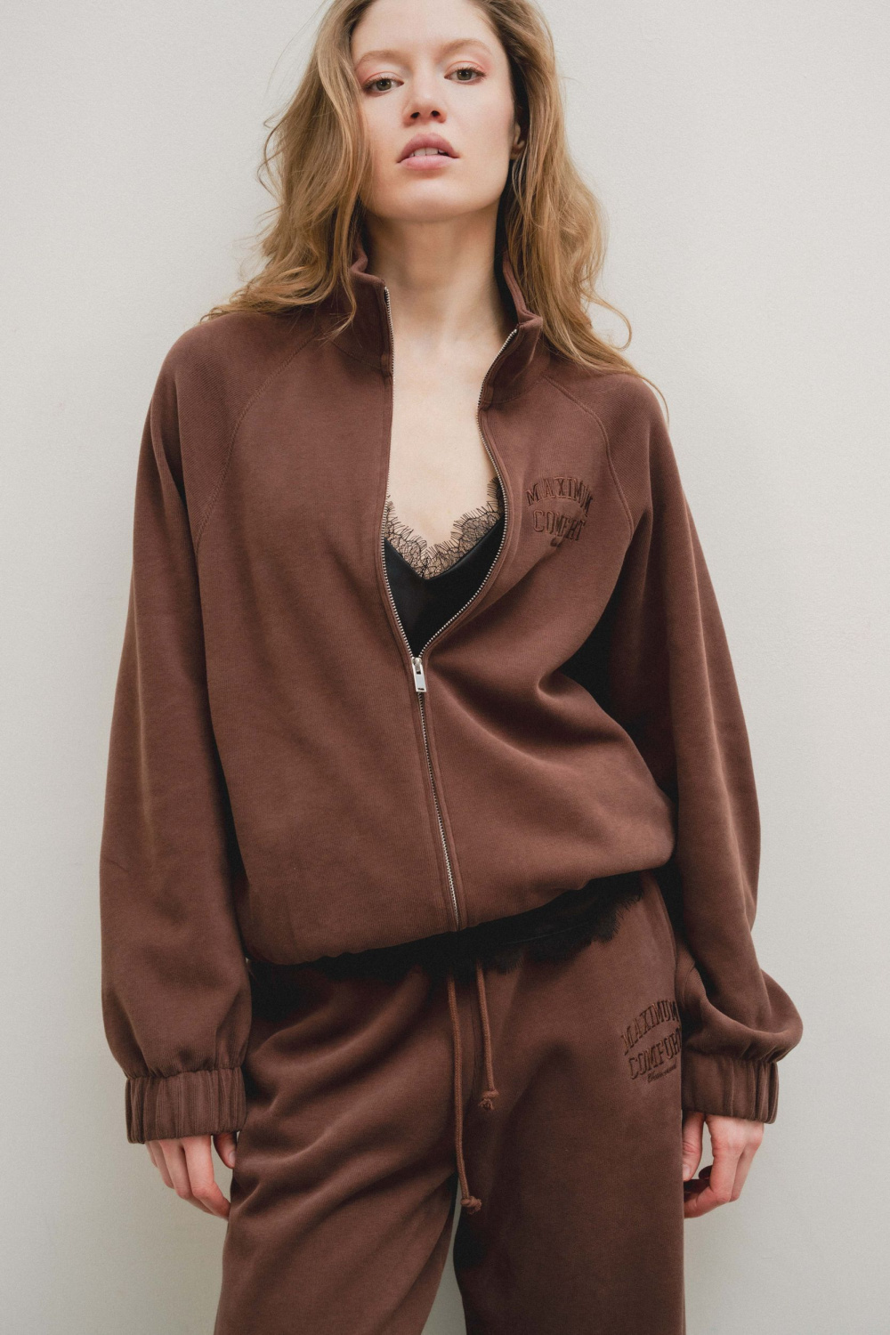 ТОЛСТОВКА НА МОЛНИИ