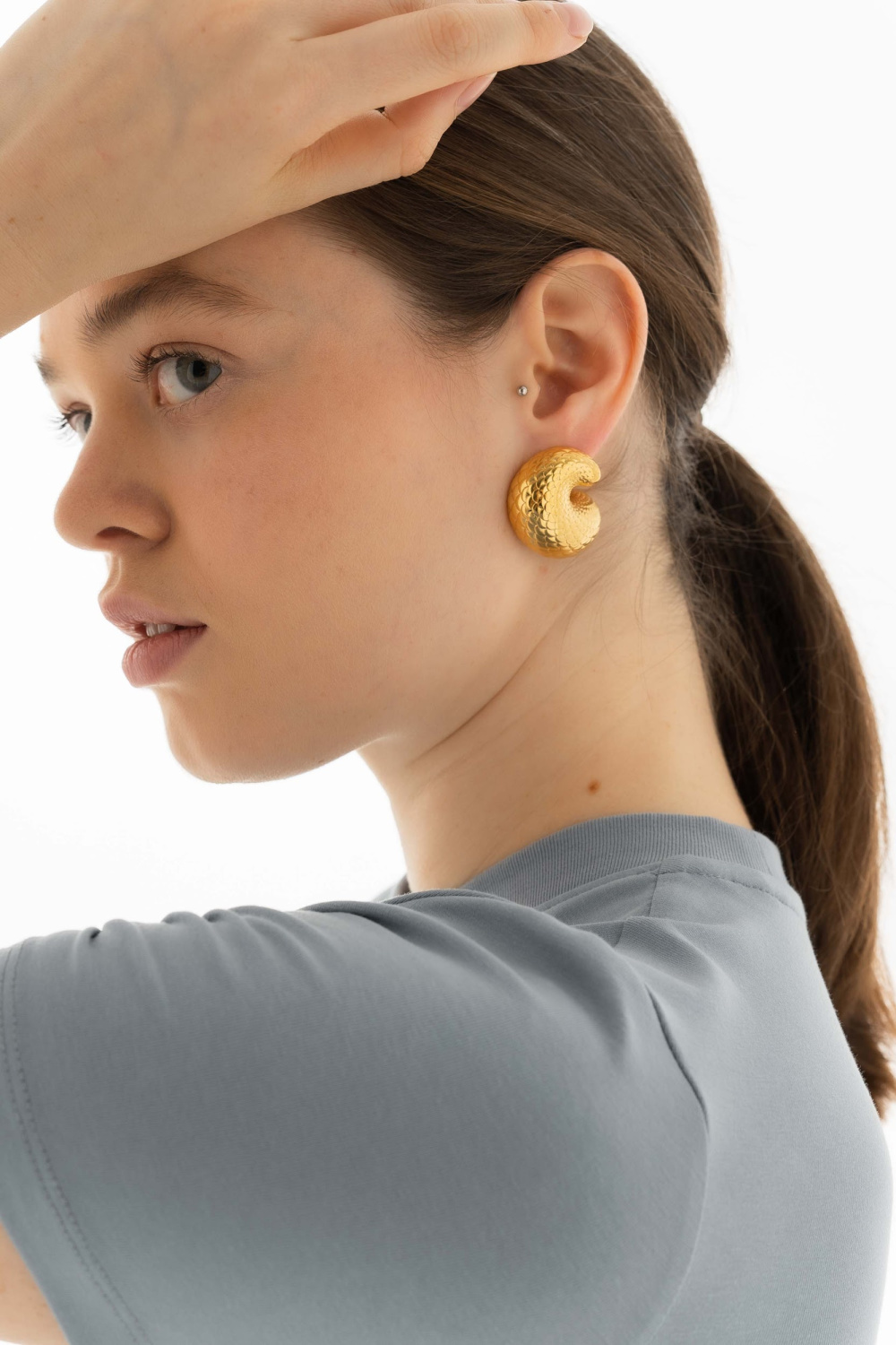 СЕРЬГИ АБСТРАКТНОЙ ФОРМЫ С РЕЛЬЕФОМ