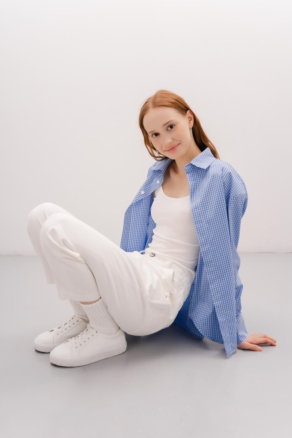 ДЖИНСЫ УКОРОЧЕННЫЕ С ВЫСОКОЙ ПОСАДКОЙ