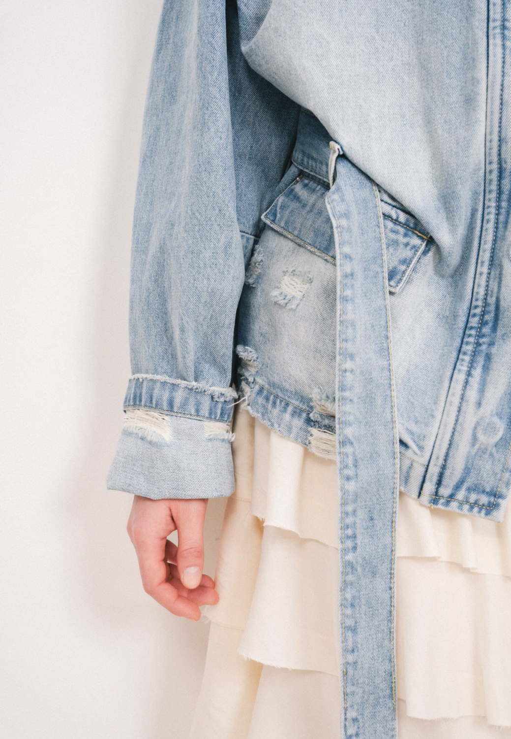 КУРТКА ДЖИНСОВАЯ С ПОЯСОМ