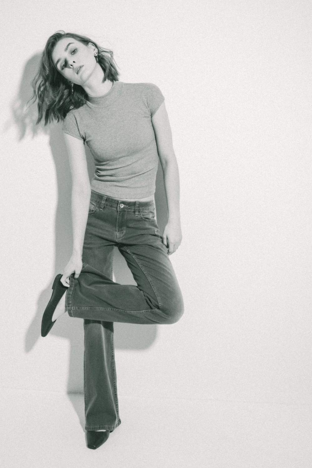 ДЖИНСЫ РАСКЛЕШЕННЫЕ