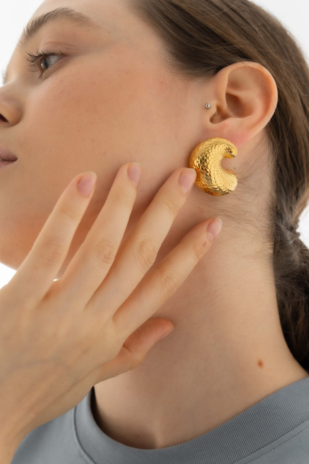 СЕРЬГИ АБСТРАКТНОЙ ФОРМЫ С РЕЛЬЕФОМ