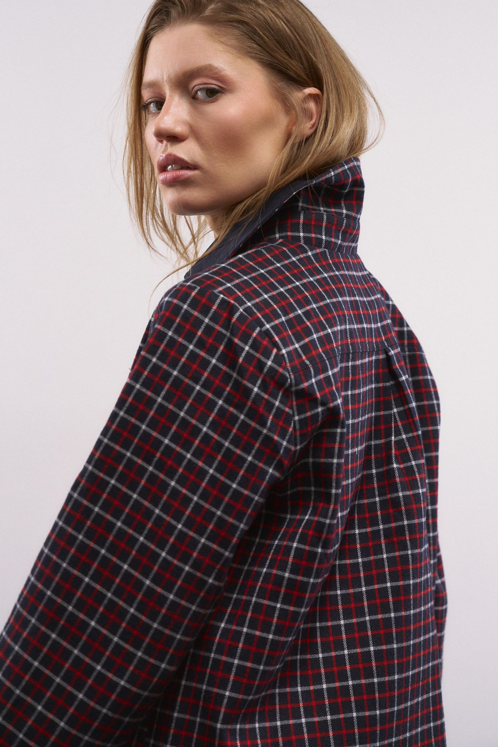 ЖАКЕТ С КОНТРАСТНЫМ ВОРОТОМ