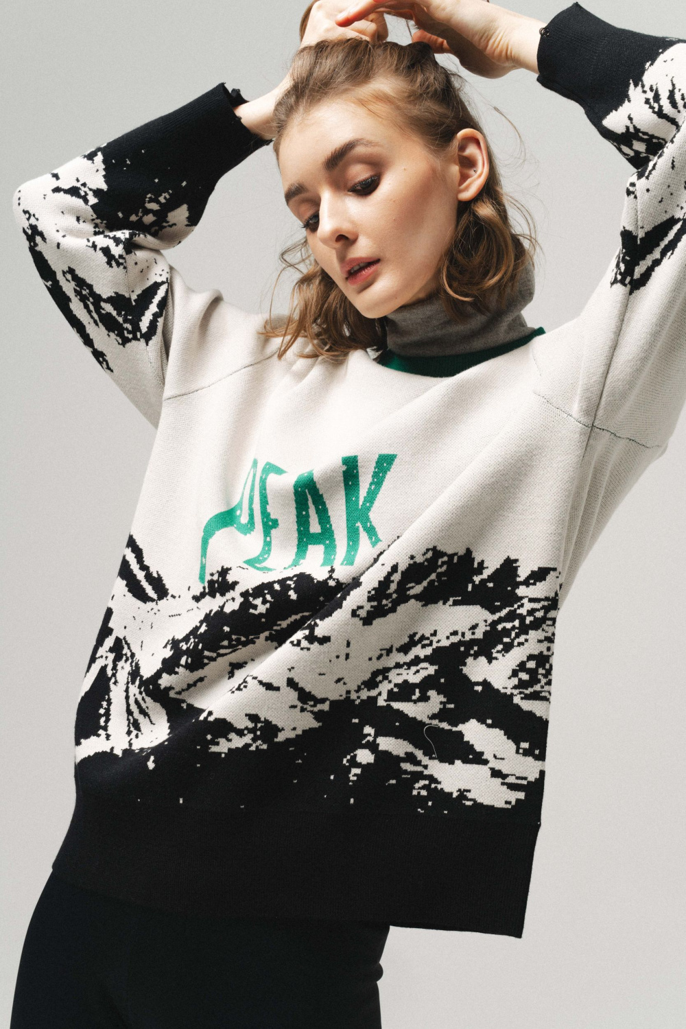 ДЖЕМПЕР ЖАККАРДОВЫЙ ГОРЫ