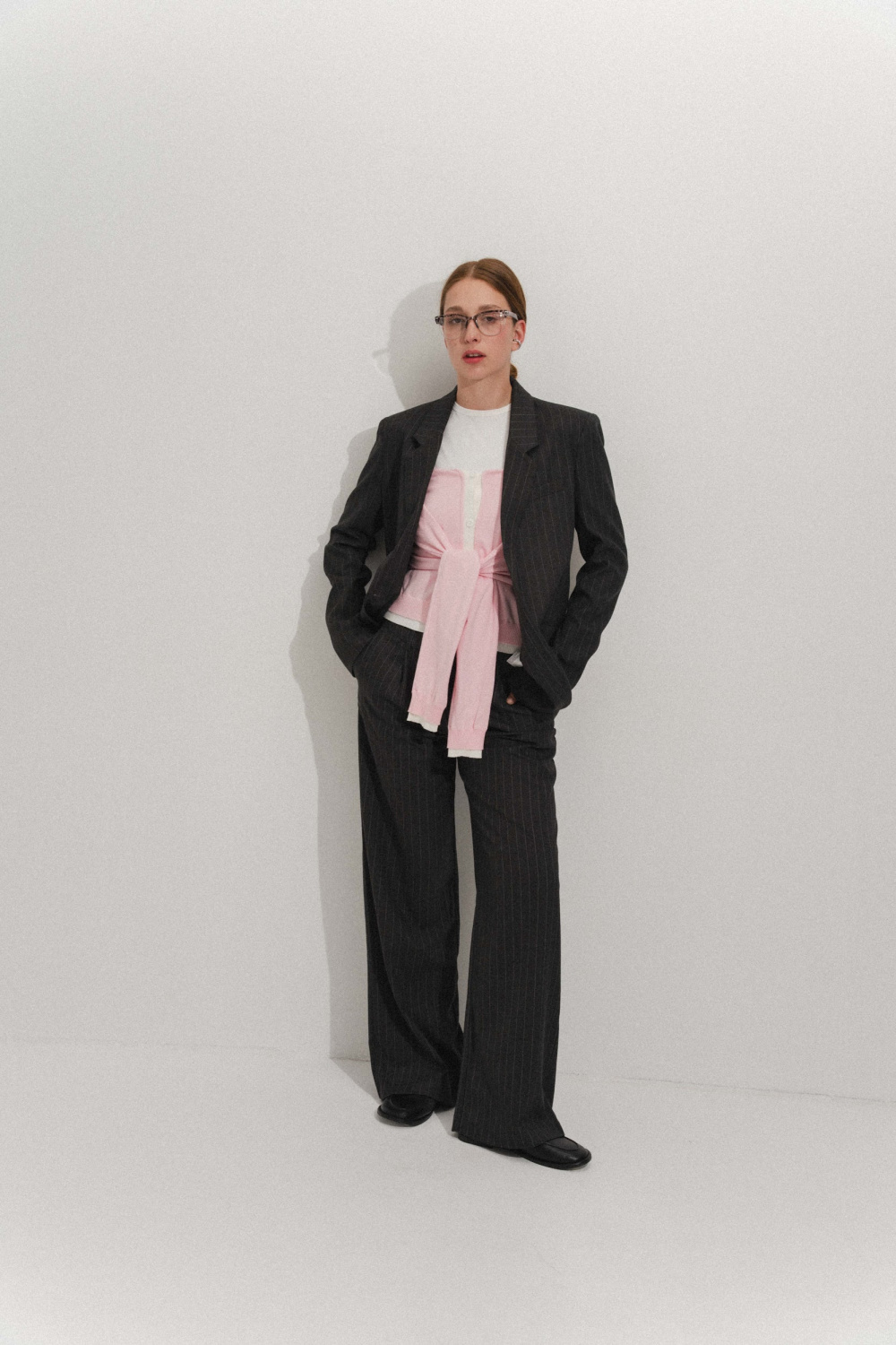 БРЮКИ ПРЯМЫЕ СО СТРЕЛКАМИ