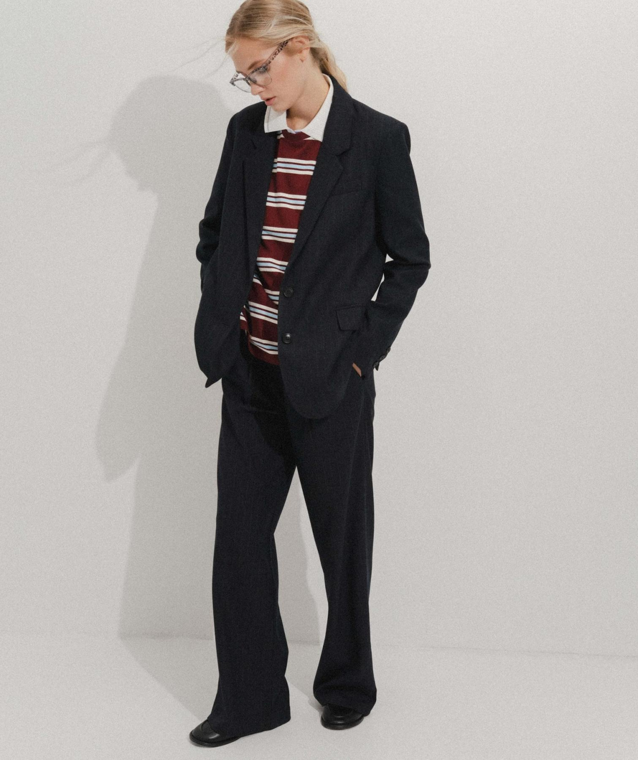 БРЮКИ ПРЯМЫЕ СО СТРЕЛКАМИ